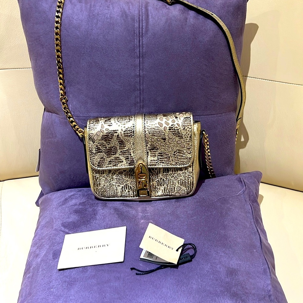 Leather lace berkeleymini csrossbody burberry bag .Dust bag included